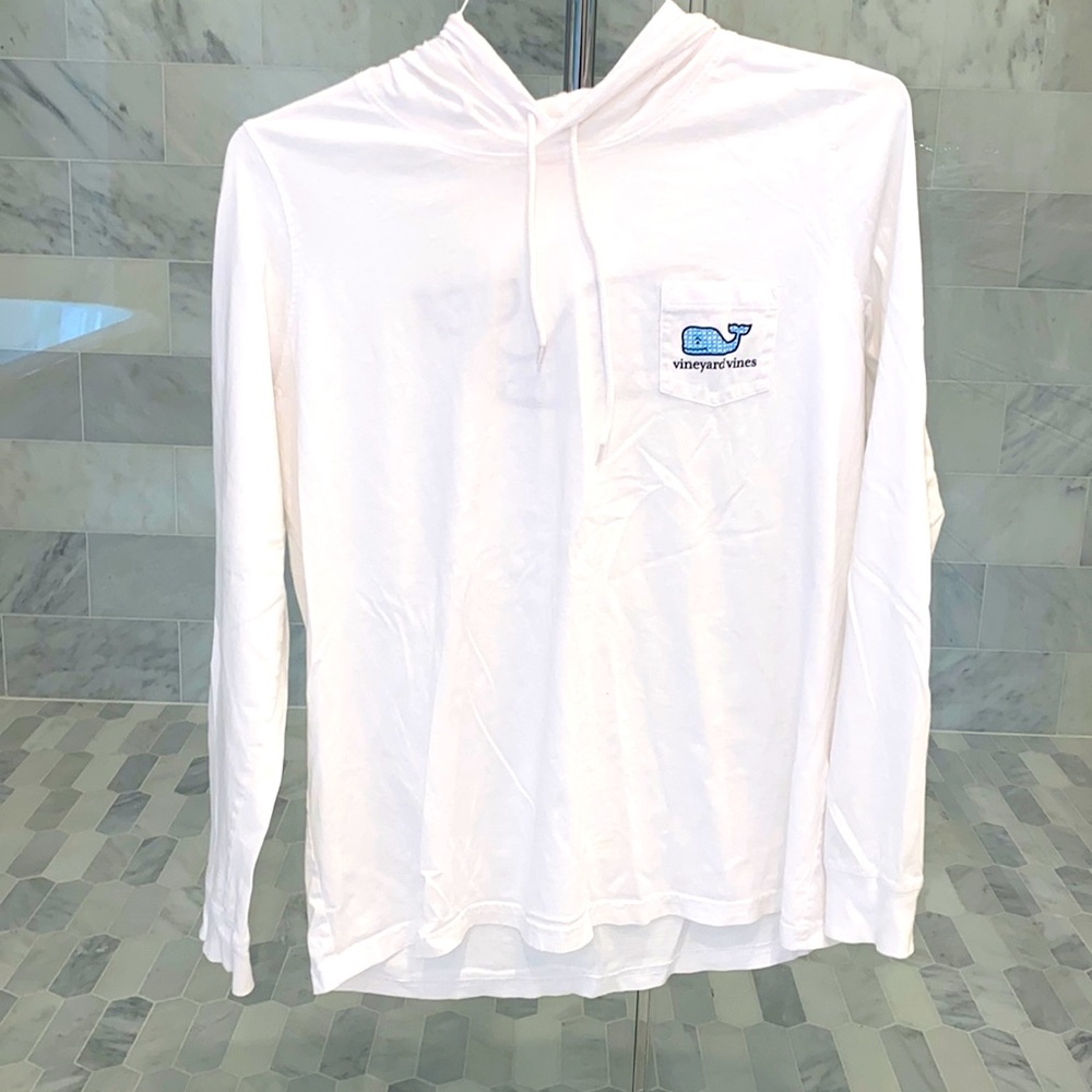 Vineyard Vines light weight hoodie!!